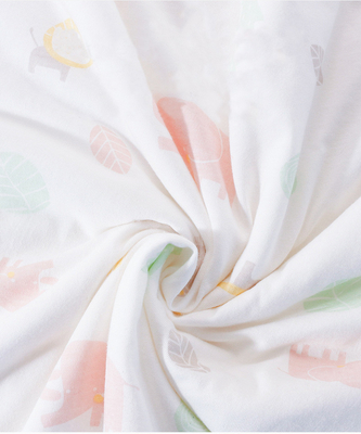 Anti modèle tissé statique de Gauze Fabric Strawberry And Flower de 6 couches