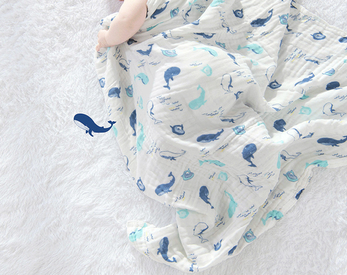 six couches de 110X110 40S ont imprimé la serviette de salive de Gauze Fabric de coton pour des bébés