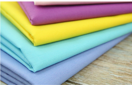 TC6535 tissu de chemise de veste tissé par coton uniforme de polyester de comité technique du tissu 130X 72 155GSM 32SX32S