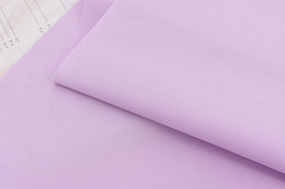 Le Spandex simple 135GSM du coton 3% du polyester 35% du tissu 61% d'élastique de comité technique halète l'habillement uniforme de bureau