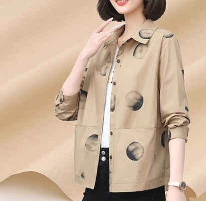 57" le manteau élastique du Spandex 40sX40s 185GSM du tissu 2% de chemise en coton de largeur halète la longévité
