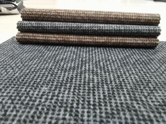 400GSM Tissu de costume à carreaux teinté de fil. 39% rayon, 56% polyester, 5% tissu de costume d'affaires en spandex, tissu de costume d'hiver,