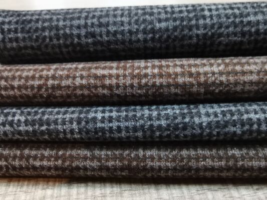 400GSM Tissu de costume à carreaux teinté de fil. 39% rayon, 56% polyester, 5% tissu de costume d'affaires en spandex, tissu de costume d'hiver,