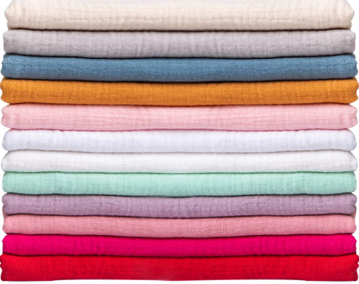 135GSM Tissu double gaze en coton à 100% avec plus de 200 couleurs de stock prêt pour les vêtements pour bébés et enfants
