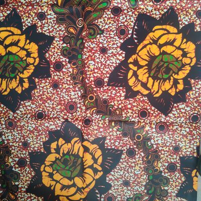 Tissu d'impression en cire africaine 100% coton aux couleurs vives et à haute résistance aux rides pour les styles Ankara et Kitenge