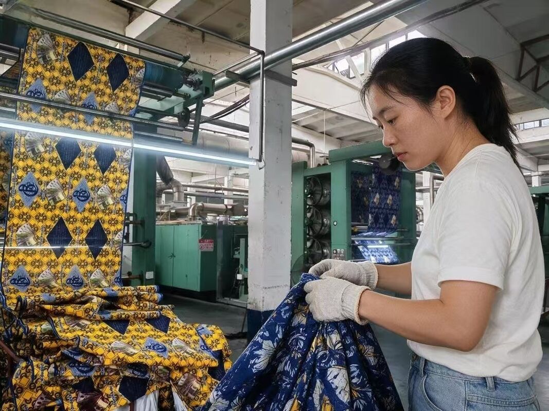 135 GSM Tissu imprimé en coton aux couleurs vives et à gaze naturelle douce et respirable